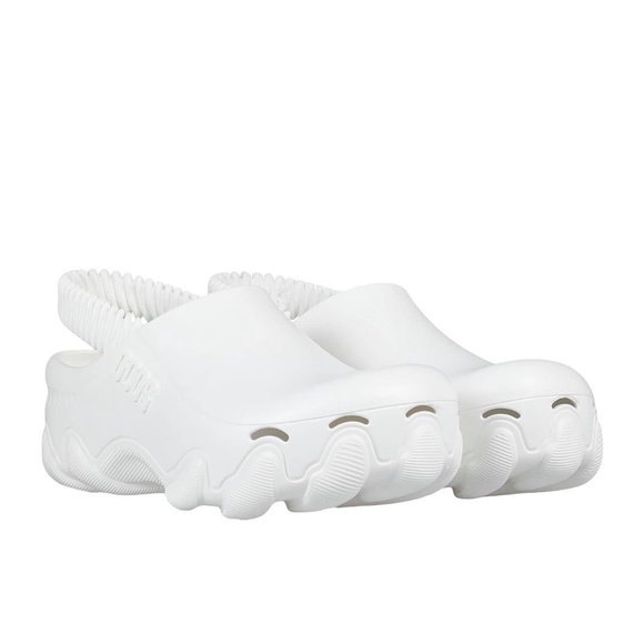 NEW GCDS WHITE MEN\'S CLOGS SIZE 41/7-8 main image 5